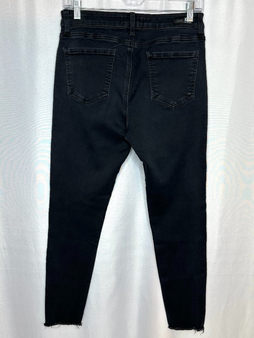 Kut from the Kloth Donna Ankle Skinny Black Jeans, Size 8 Minimalist Preppy Soft - Picture 2 of 6